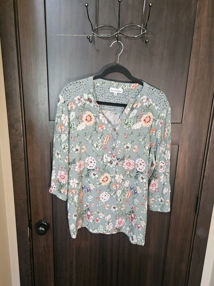 EUC Women's Green Floral Lace Accent 3/4 Sleeve Blouse Top Size XL X-Large