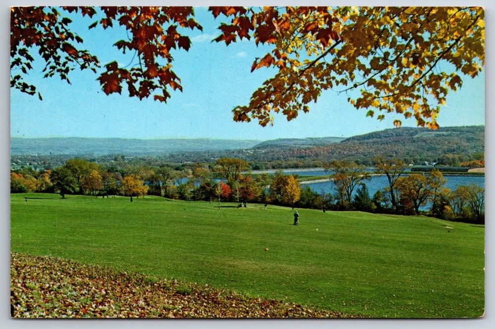 Utica New York~Autumn Scene On Valley View Municipal Golf Course~Vtg Postcard