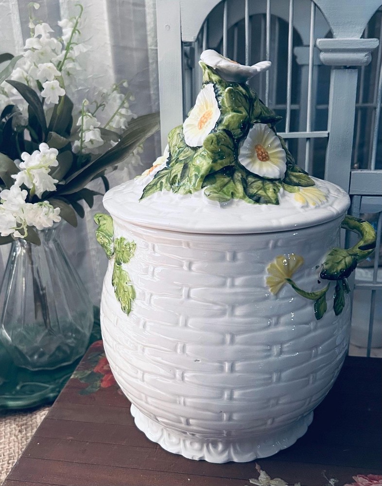 Vintage Lefton Rustic Daisy Cookie Jar Mid Century Basket Weave Ceramic Canister