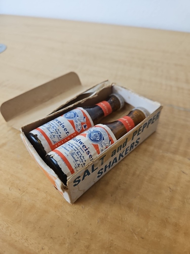 Vintage 1960s Budweiser 4” Salt and Pepper Shakers Set in box