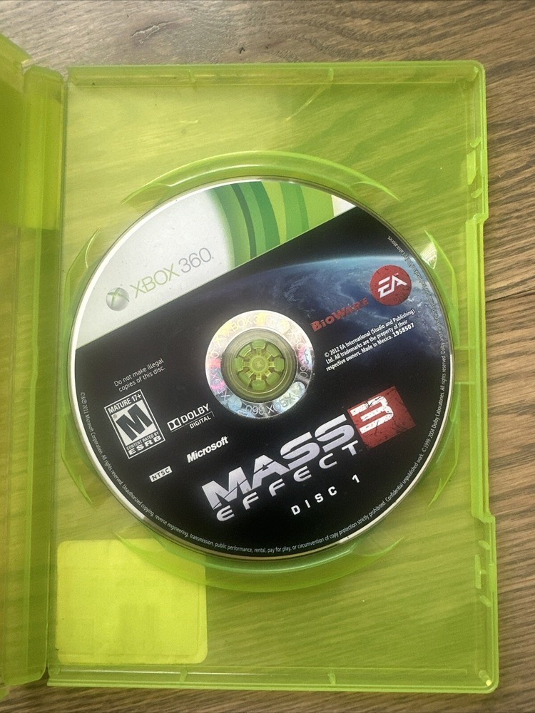 Mass Effect 3 (Microsoft Xbox 360, 2012) Game Disc 1 Only