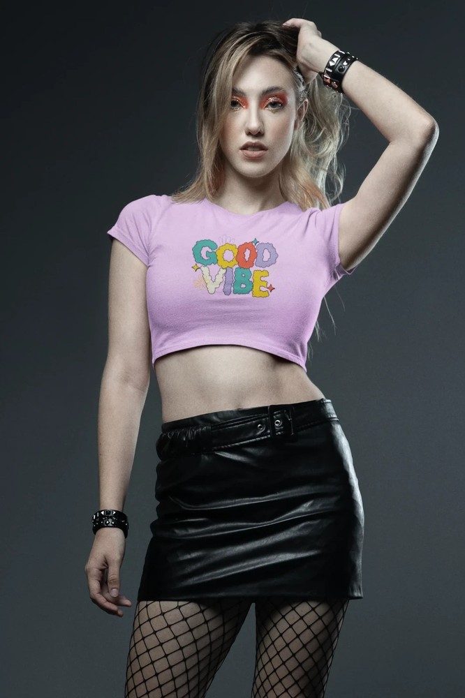 Good Vibe Women's Crop Tee | Casual Summer Top, Trendy Streetwear, Gift for Her