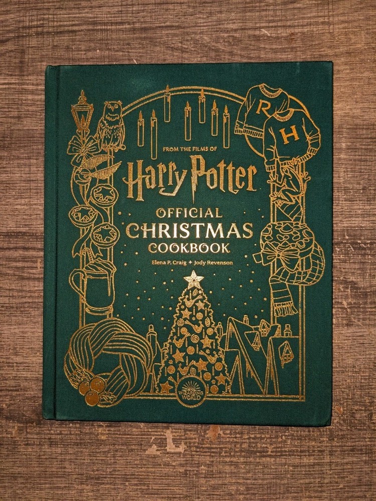 Harry Potter Official Christmas Cookbook, Hardcover by Elena Craig