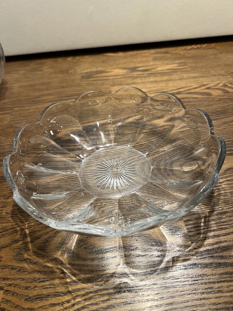 Heisey glass serving bowl-small