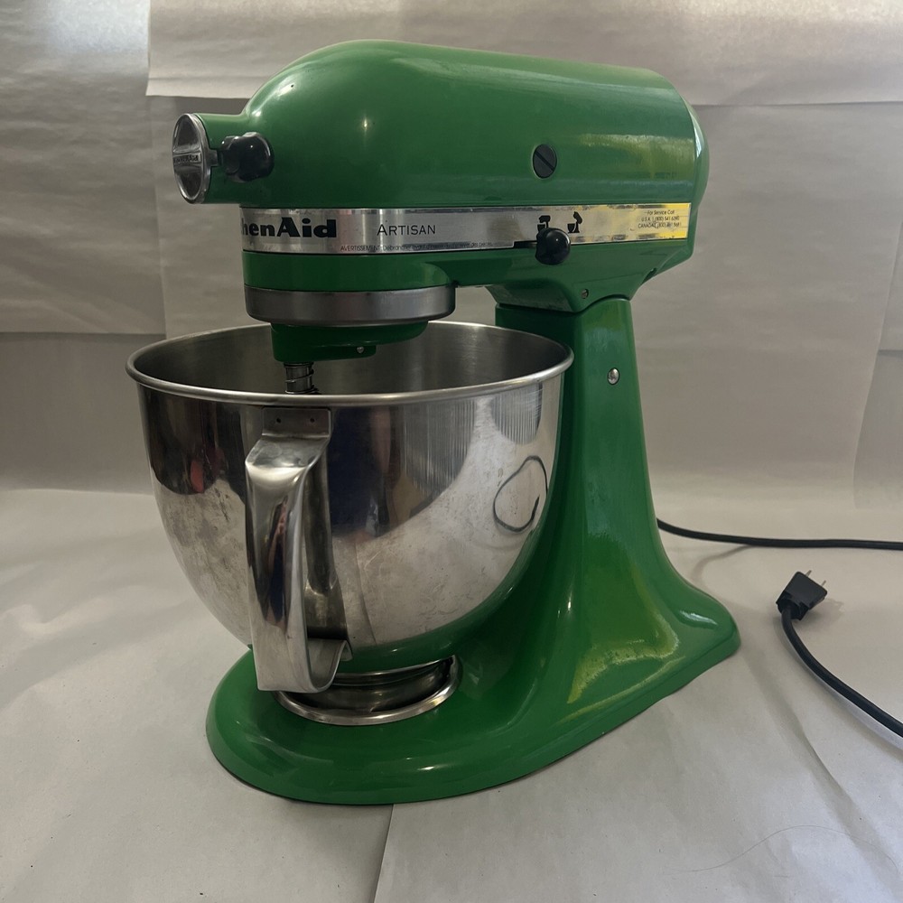 KitchenAid KSM150PSC Artisan Series 5-Qt Stand Mixer (Green)