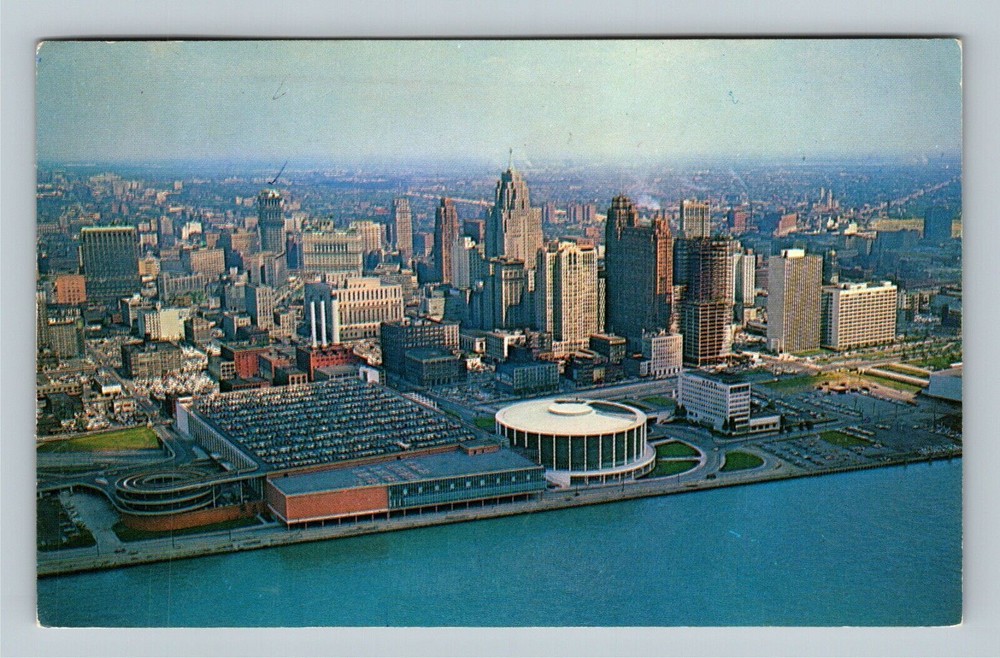 Detroit River, Civic Center, Skyline, Cobo Hall, Michigan c1962 Vintage Postcard
