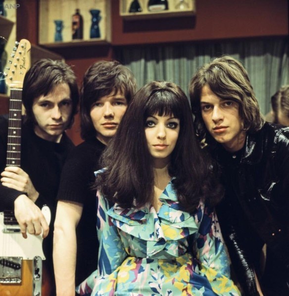 Shocking Blue - Venus Ultra Rare 12