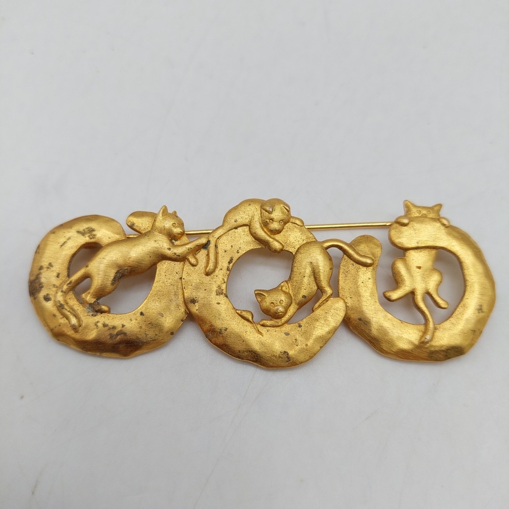 Vintage JJ Jonette Jewelry Playing Cats Kittens Gold Tone Metal Pin Brooch