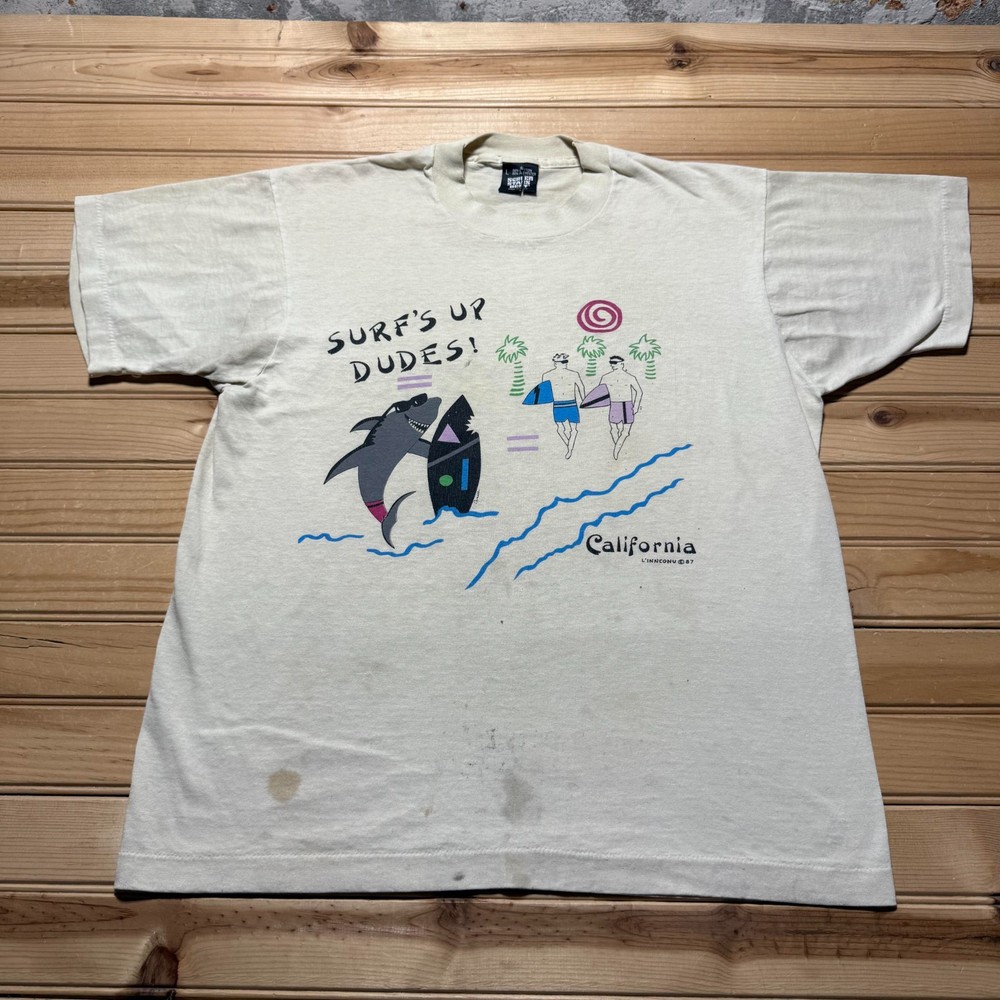 Vintage 1987 California Beach Surf Shark Graphic Souvenir T-Shirt USA Made Large