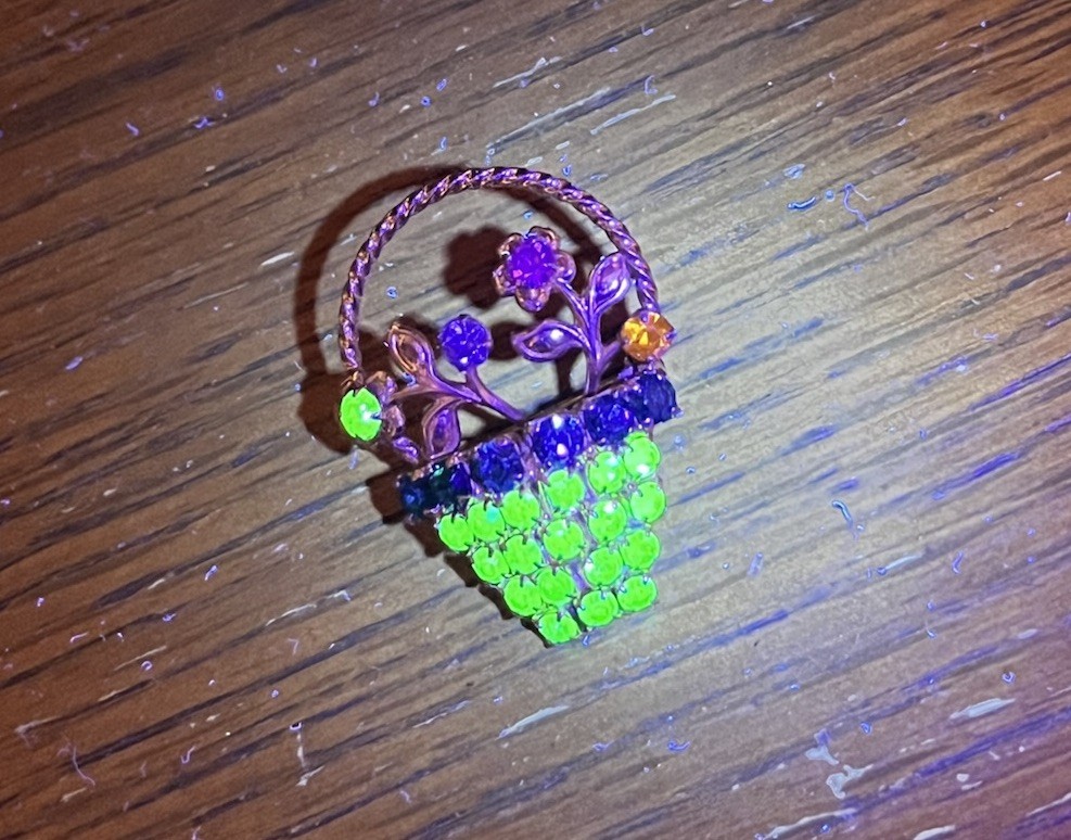 Vintage URANIUM GLASS Flower Basket Rhinestone Brooch Pin Gold-Tone MCM Rare!!