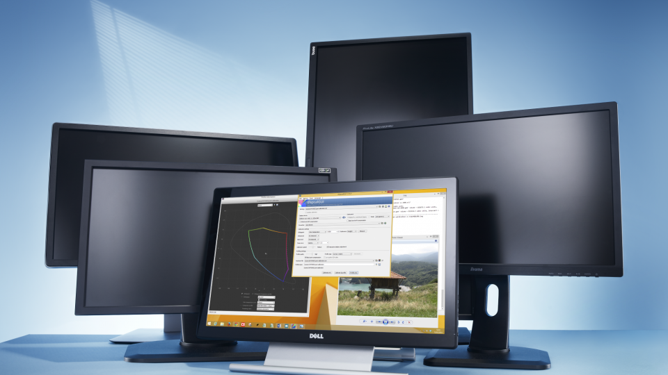 LOT of (12) Widescreen Computer Monitors 19