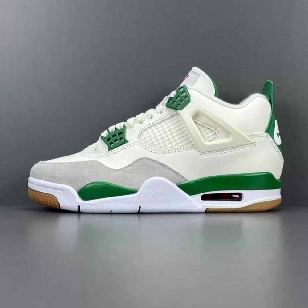 Nike SB x Air Jordan 4 