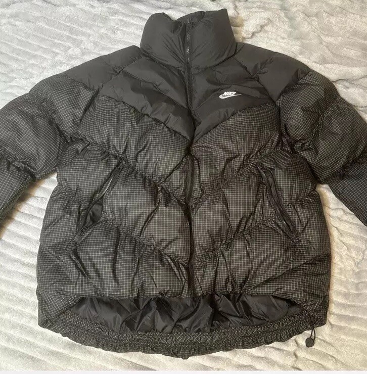 BNWT Nike Puffer Jacket