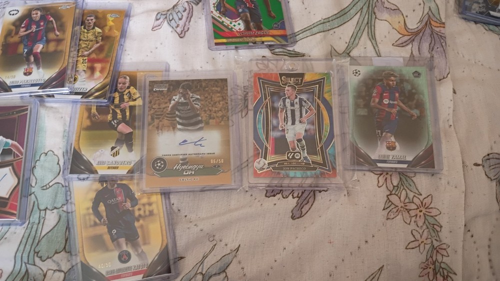 Soccer Card Lot, /50 Low # (Lamine Yamal RC)  Salma/50 Overbeck Auto/49 (Rare)