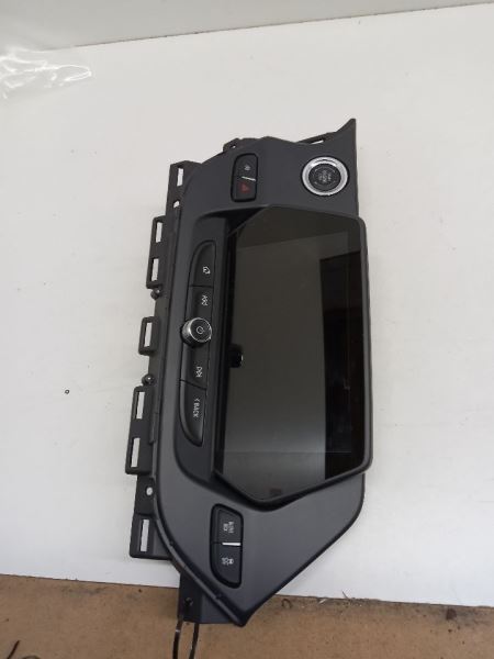 BLAZER    2020 Audio Equipment Radio 3410415