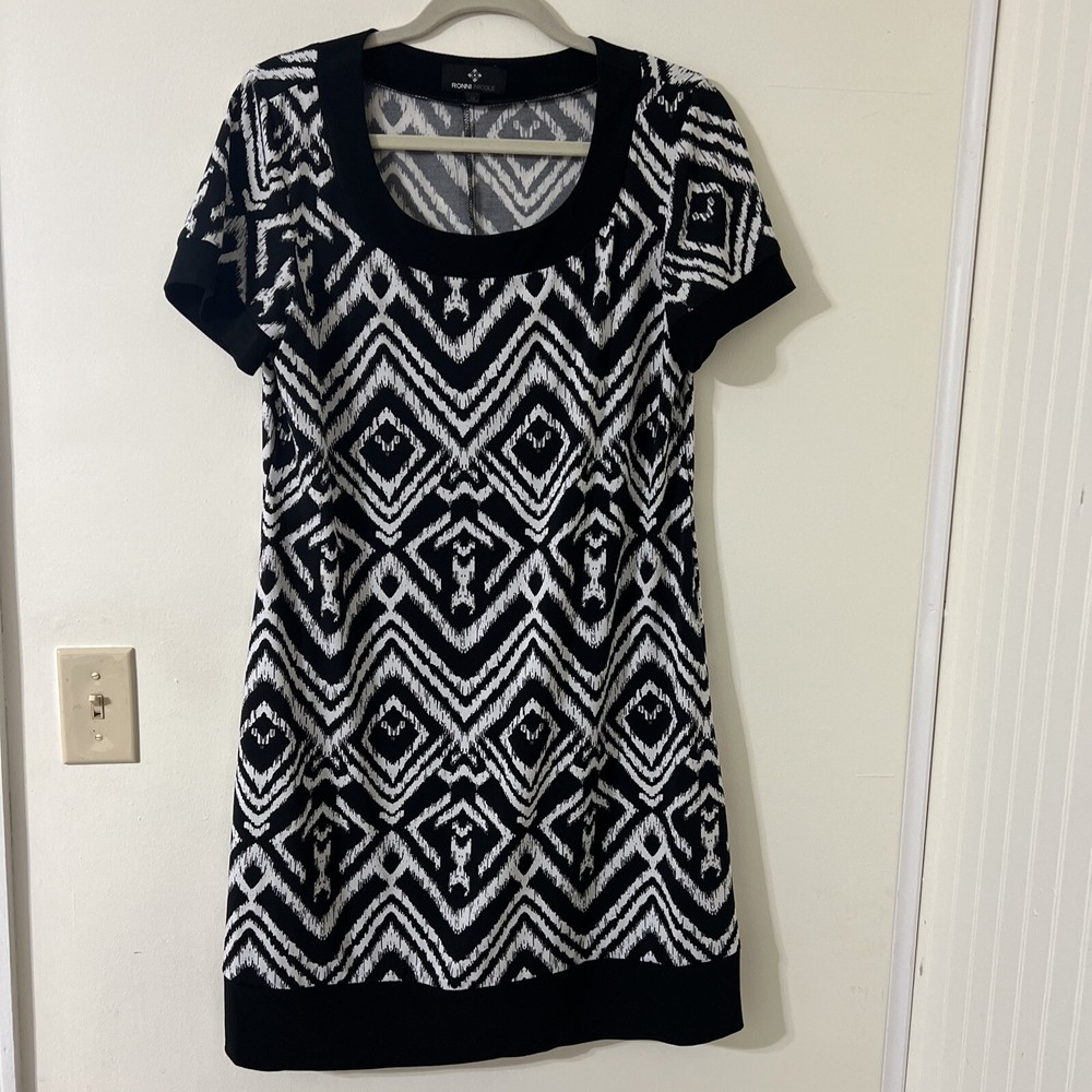 Ronni Nicole Short Sleeve Casual Black and White Dress Women's Size 14