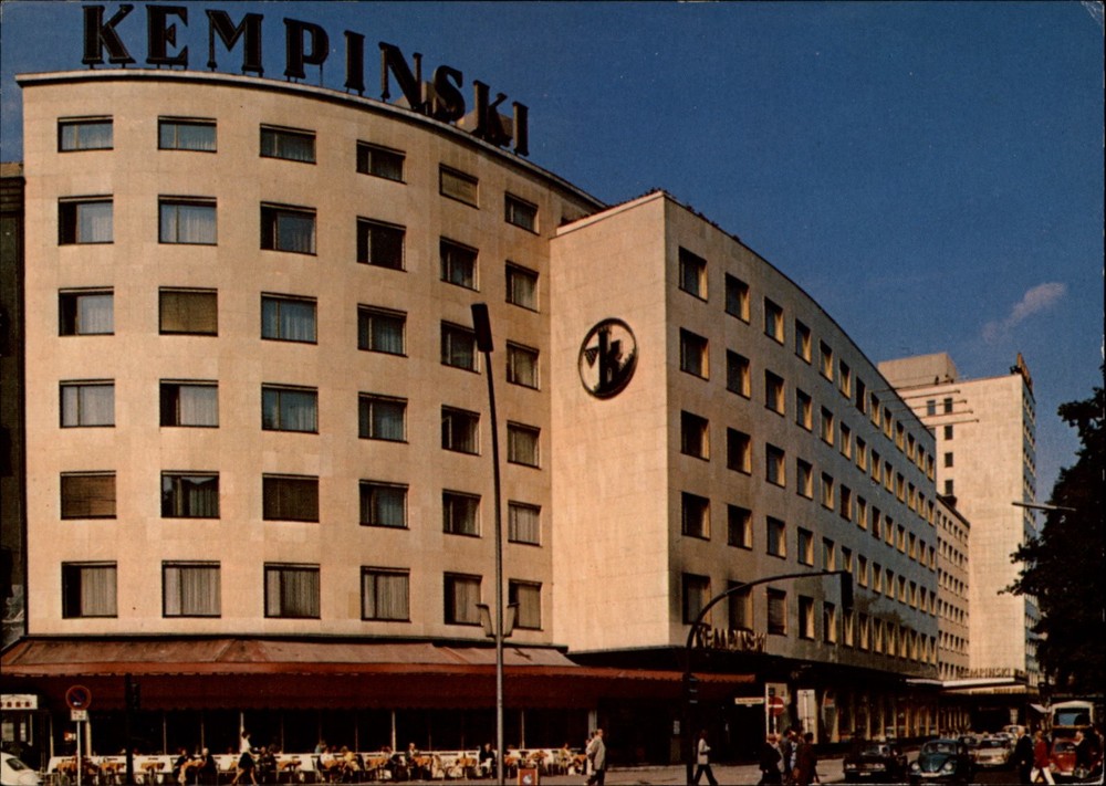 Hotel Kempinski Berlin vintage postcard g311