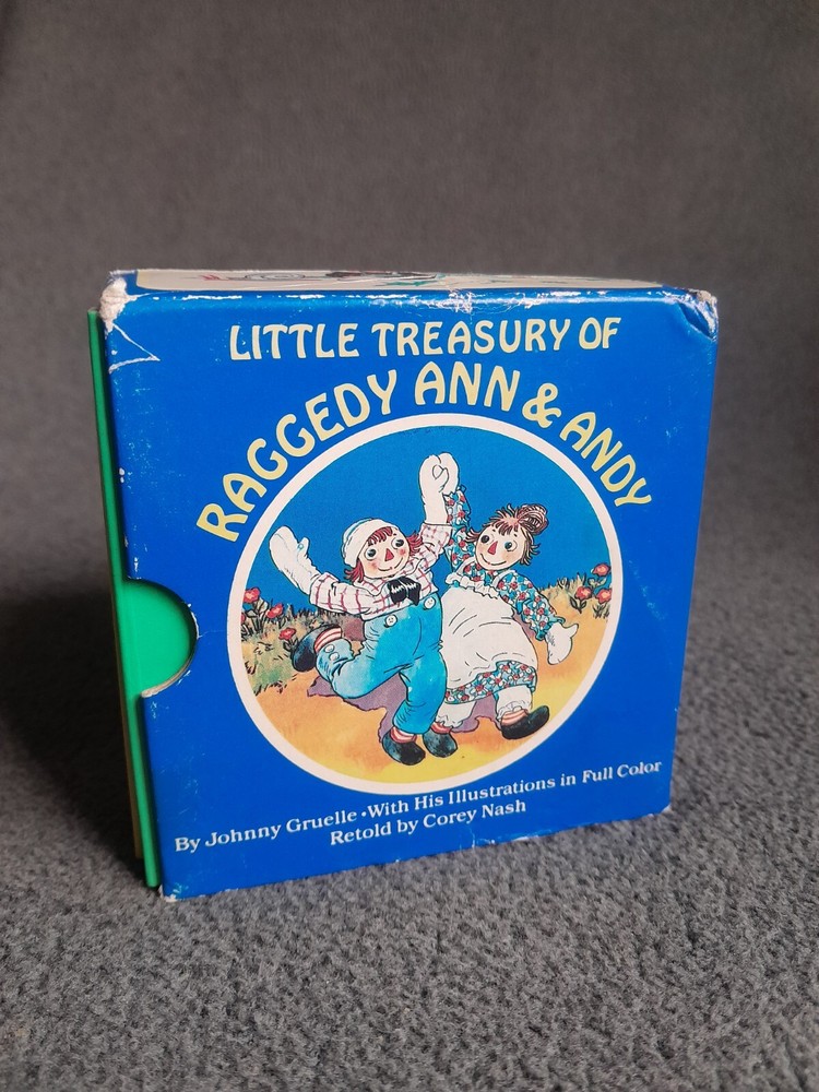 1984 Vintage Mini Book Set of 6 Little Treasury of Raggedy Ann & Andy Board Book