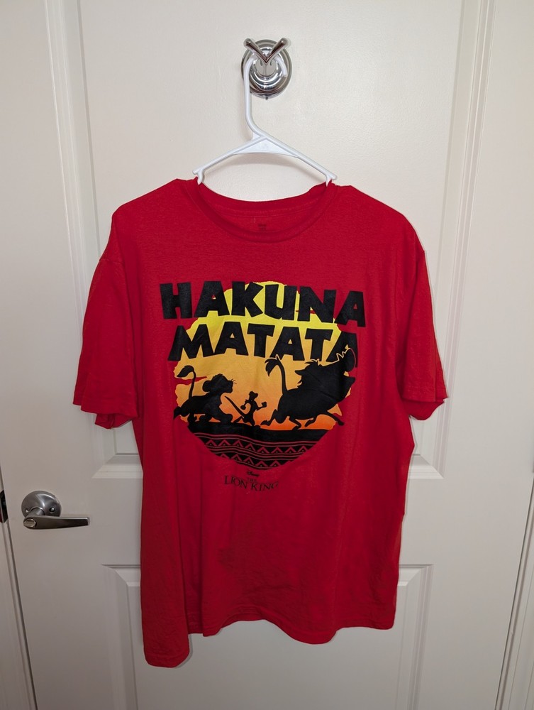Disney Lion King T-Shirt Men's Large Red Hakuna Matata Simba Pumbaa Timon Large