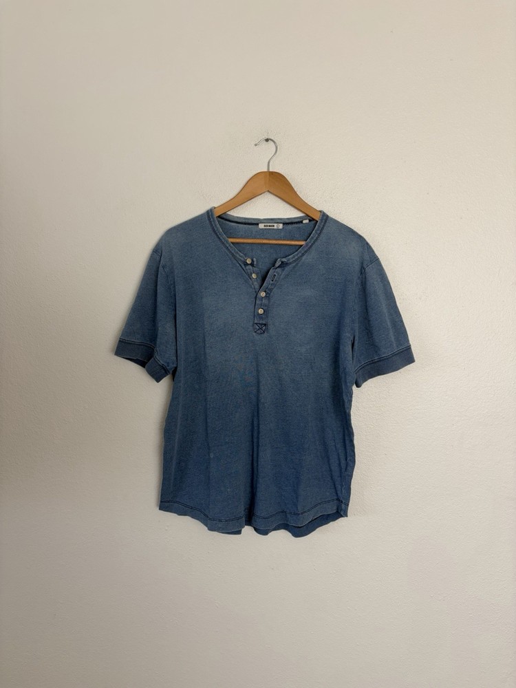 Lightly Distressed Buck Mason Cotton Men’s Henley Blue Cotton Large