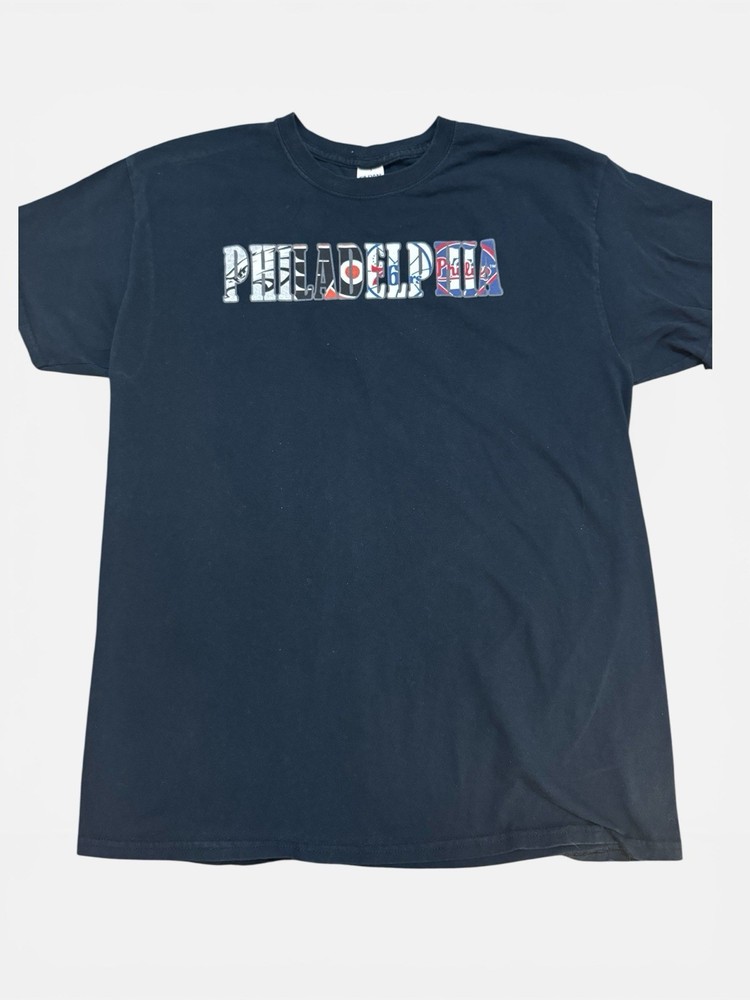 Gildan Heavy Cotton Philadelphia Graphic Print Men's T-Shirt Black Size L