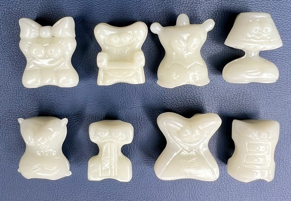 Lot of 8 Solid Glow in the Dark Classic THINGS GoGos Crazy Bones Figures Vintage