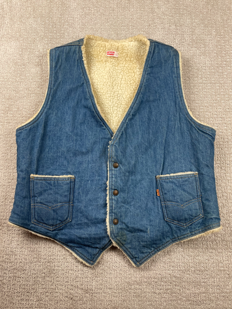 Vintage 70s Levis Denim Vest Mens XL Sherpa Lined Snap Up Orange Tab Western USA