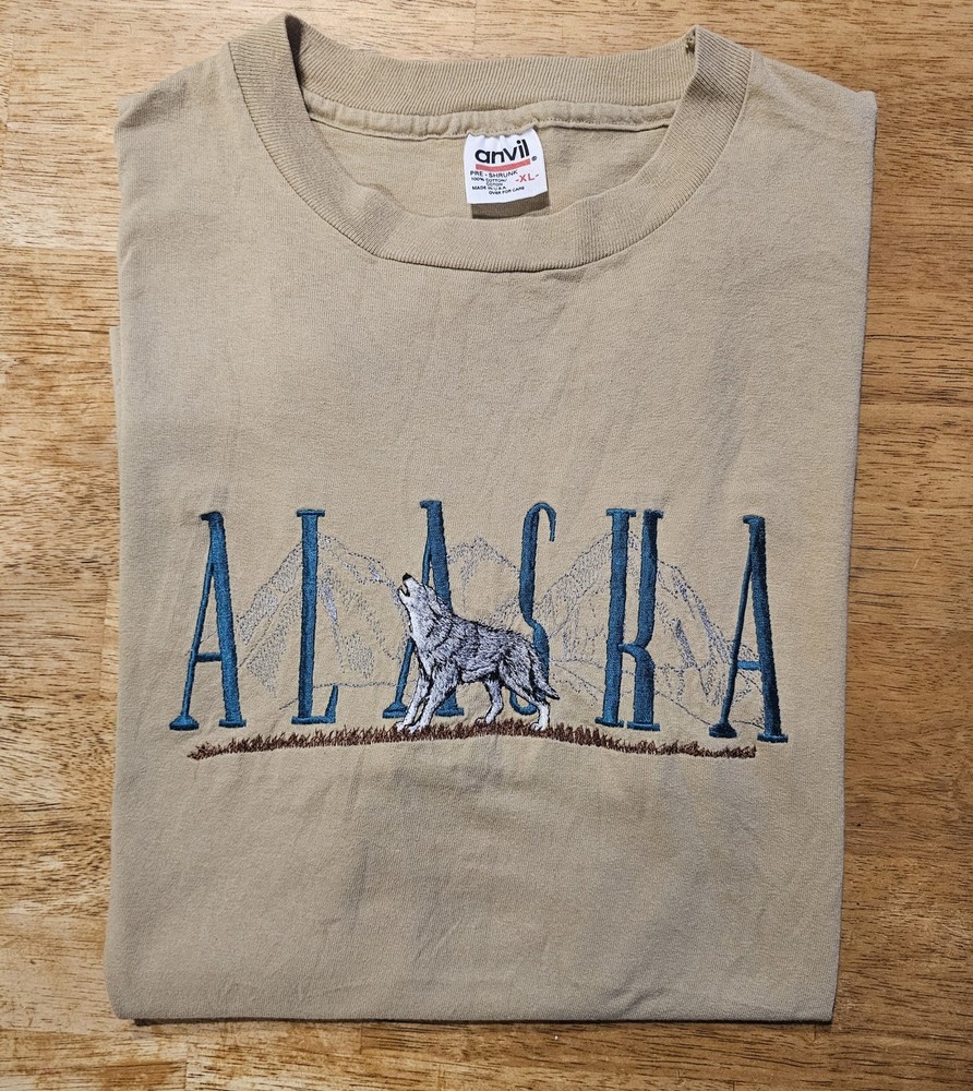 Vintage Single Stitch Alaska Shirt Wolf Mountains Mens Sz XL