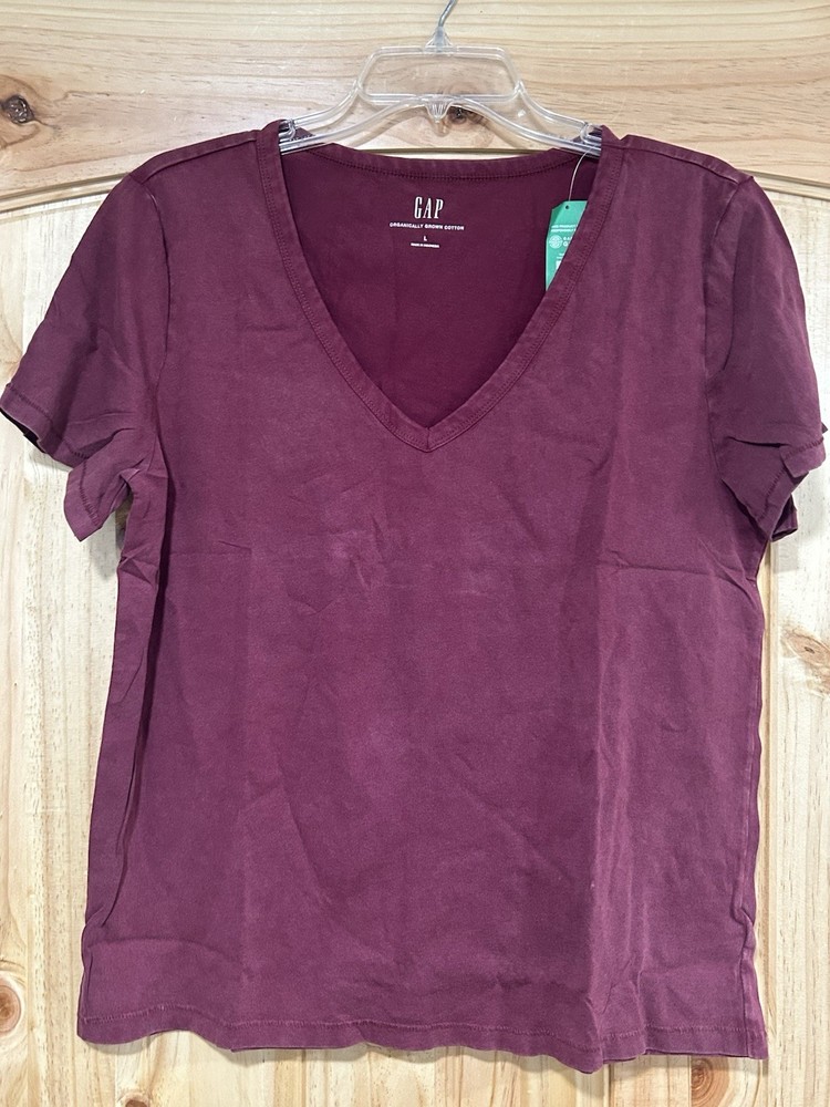 Gap Women’s V Neck T-shirt NWT Large Burgundy Organic Cotton Short Sleeve