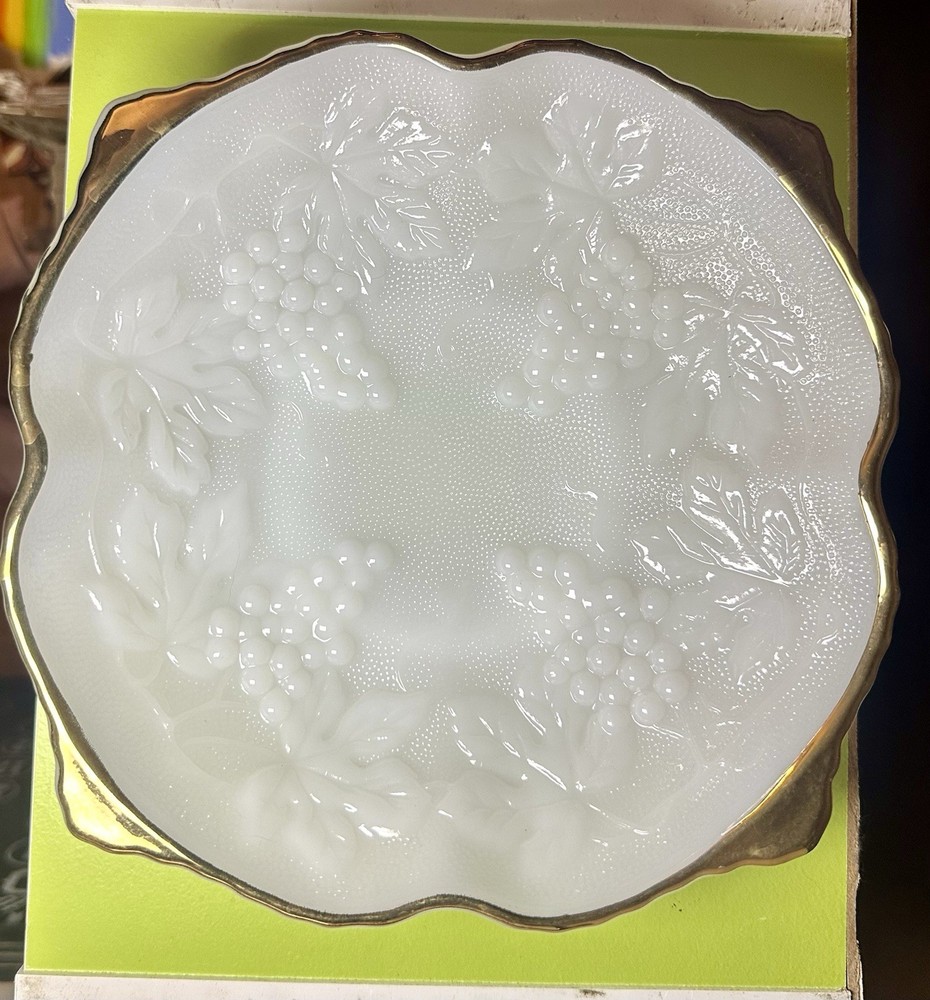 Vintage Anchor Hocking White Milk Glass Dish Bowl Embossed Grapes with Gold Trim