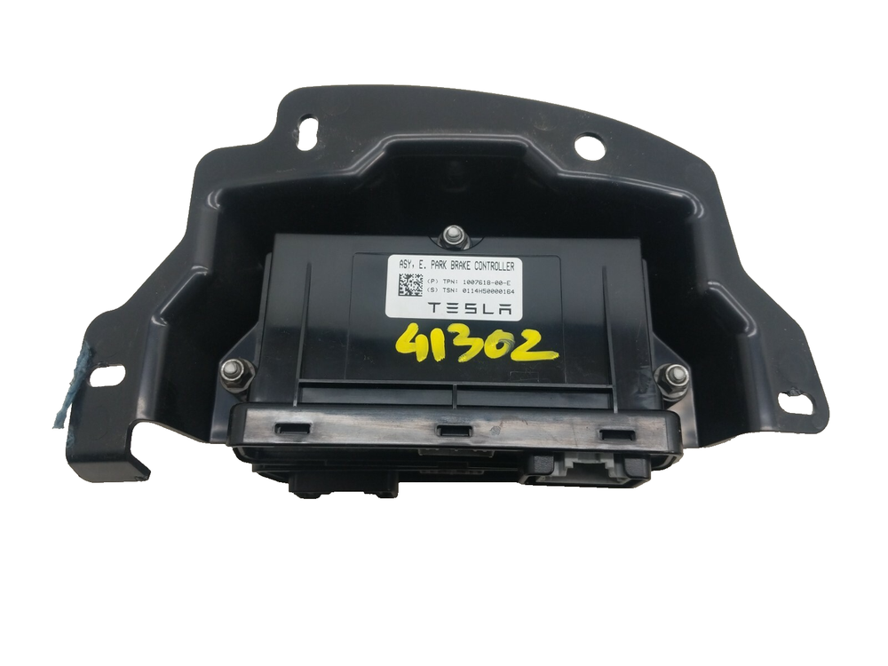 ⭕ 12-20 Model S Parking Brake & Liftgate Control Module w/ Bracket 1007511-00-A