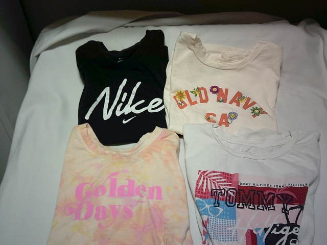 Lot 4 Girls Sz L 10-14 Name Brand T-Shirt Tops Old Navy, Nike, Tommy Hilfiger 👸