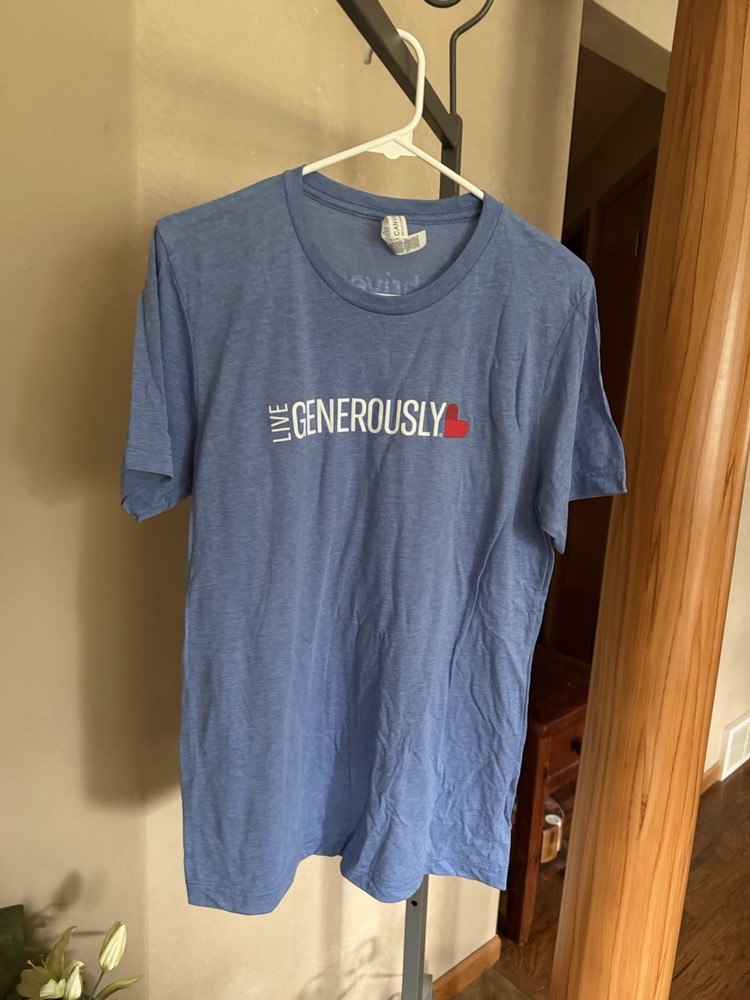 Unisex Thrivent Live Generously Tshirt size M NWOT!