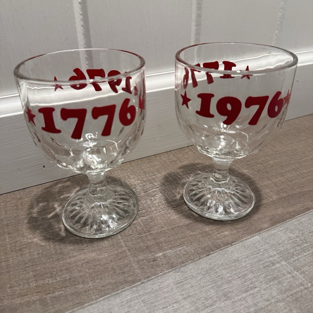 Vintage 1776 1976 Bicentennial Glass Goblets Set of 2 Red Stars Patriotic USA