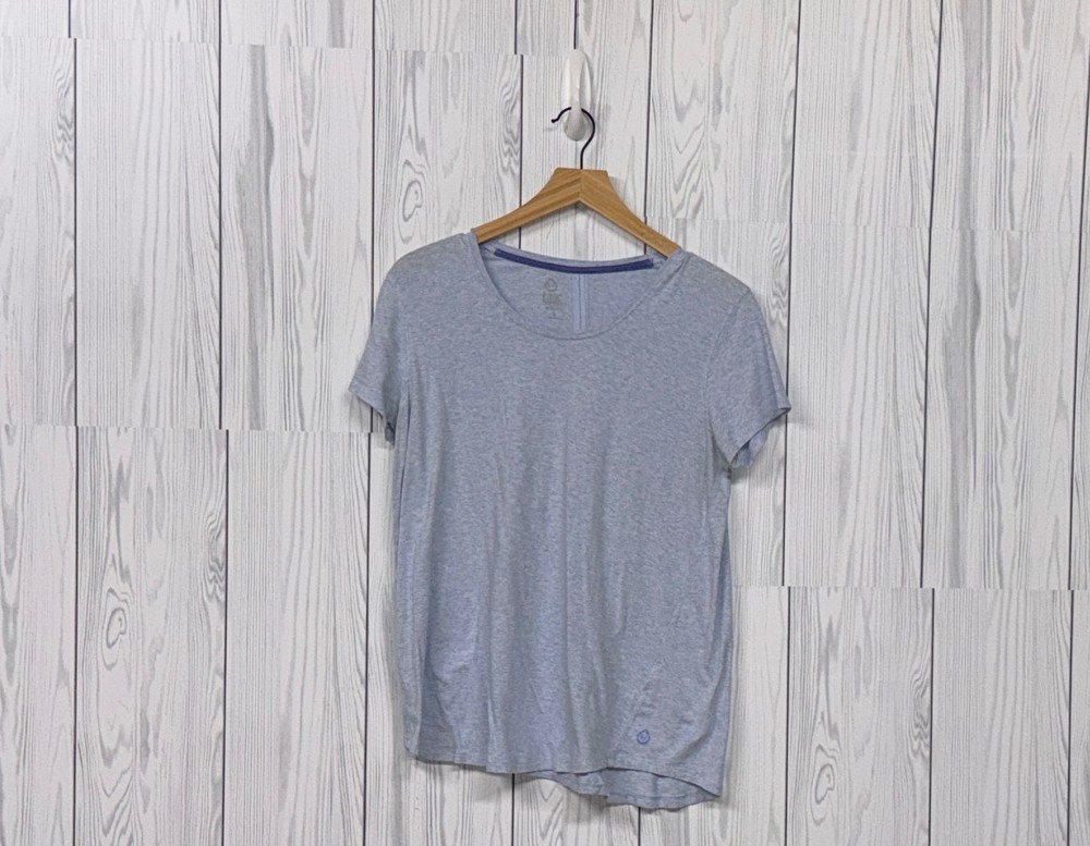 Tasc t shirt womens size small short sleeve performance stretch athletic