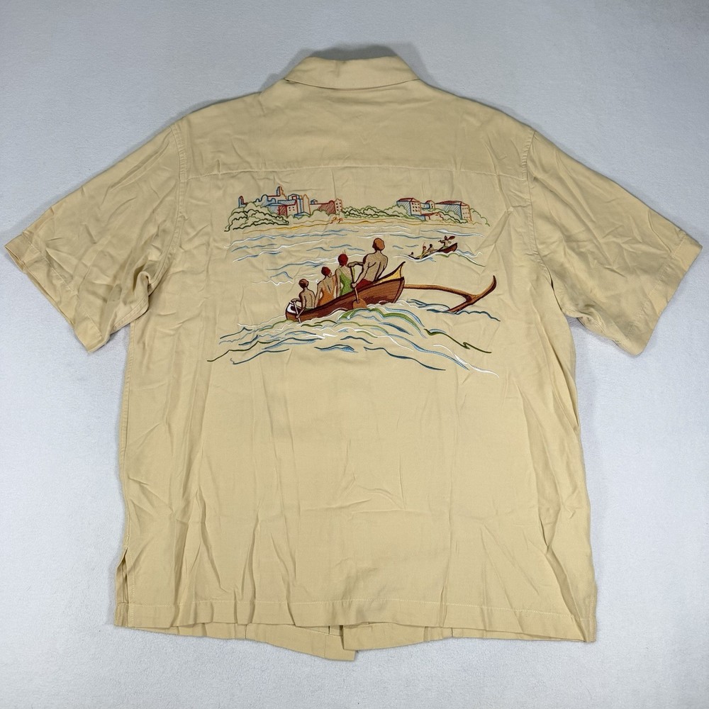 Tori Richard Shirt Mens Medium Beige Silk Hawaiian Canoe Embroidered Button Up
