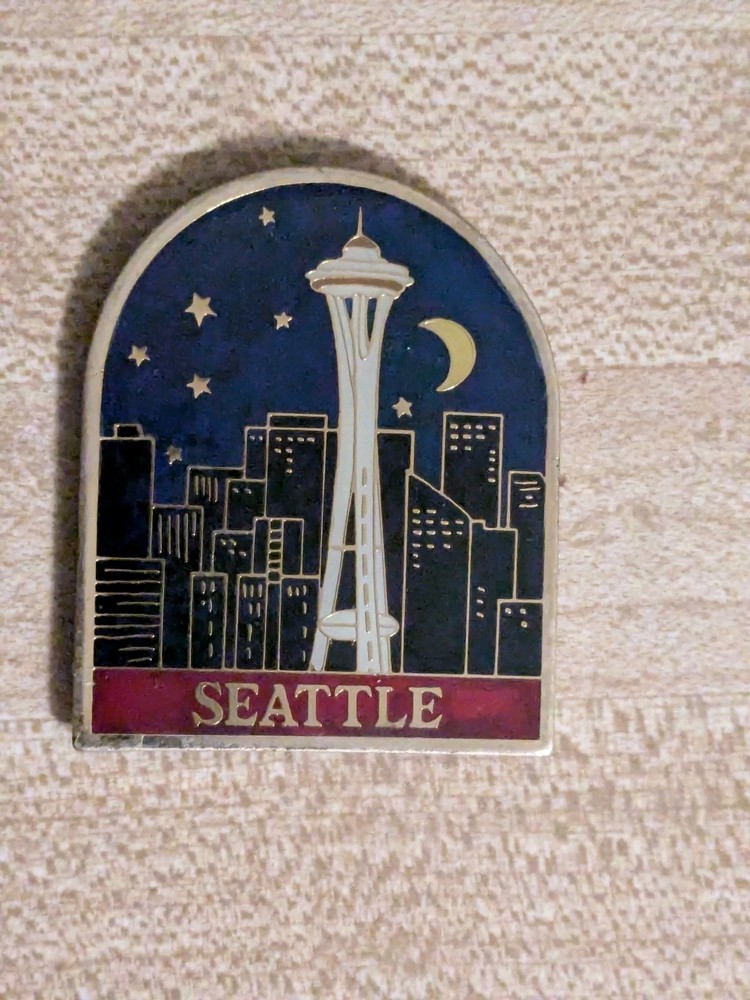 Vintage Space Needle Seattle Washington Enamel Magnet Souvenir Skyline Gift
