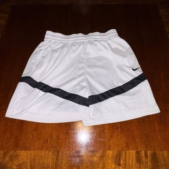 Nike Dri-FIT White Mesh Athletic Shorts Large Swoosh Activewear