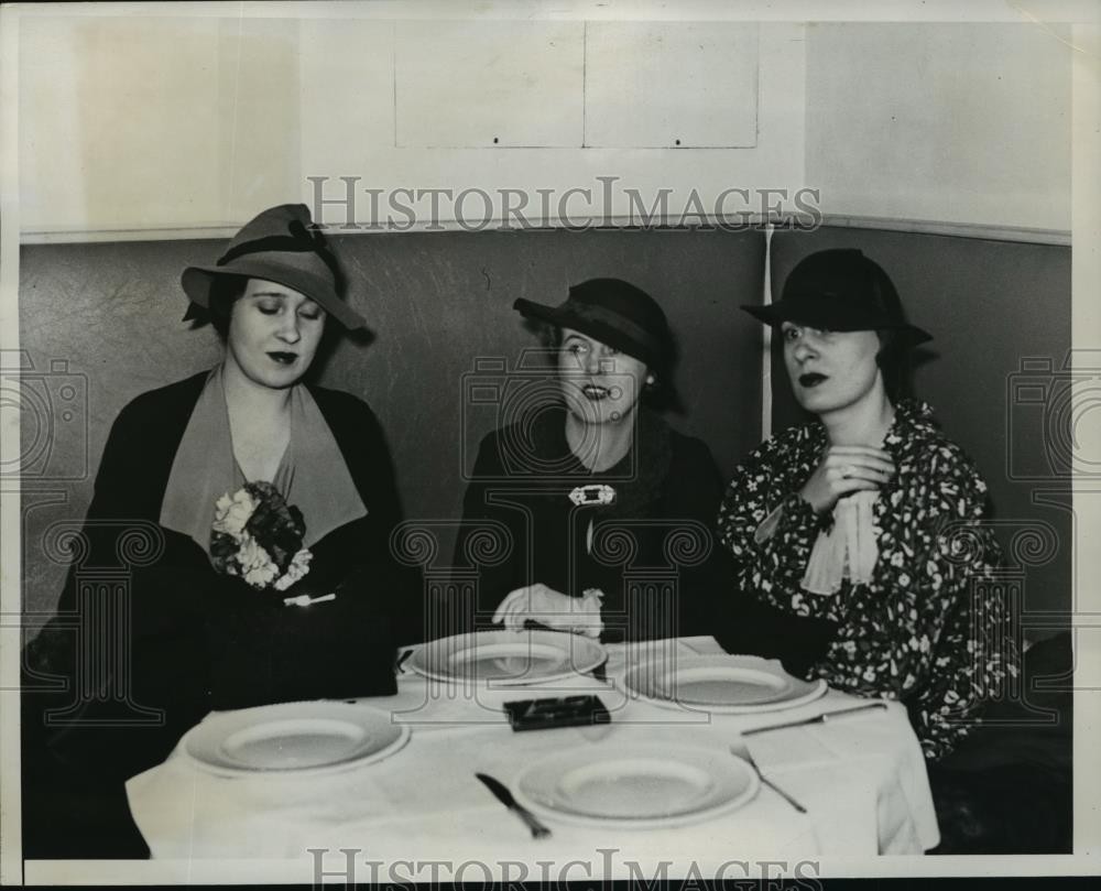 1935 Press Photo New York Society party at Touquets Mrs Gloria Vanderbilt NYC