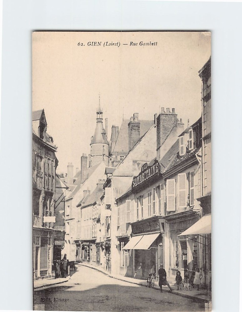Postcard Rue Gambett Gien France