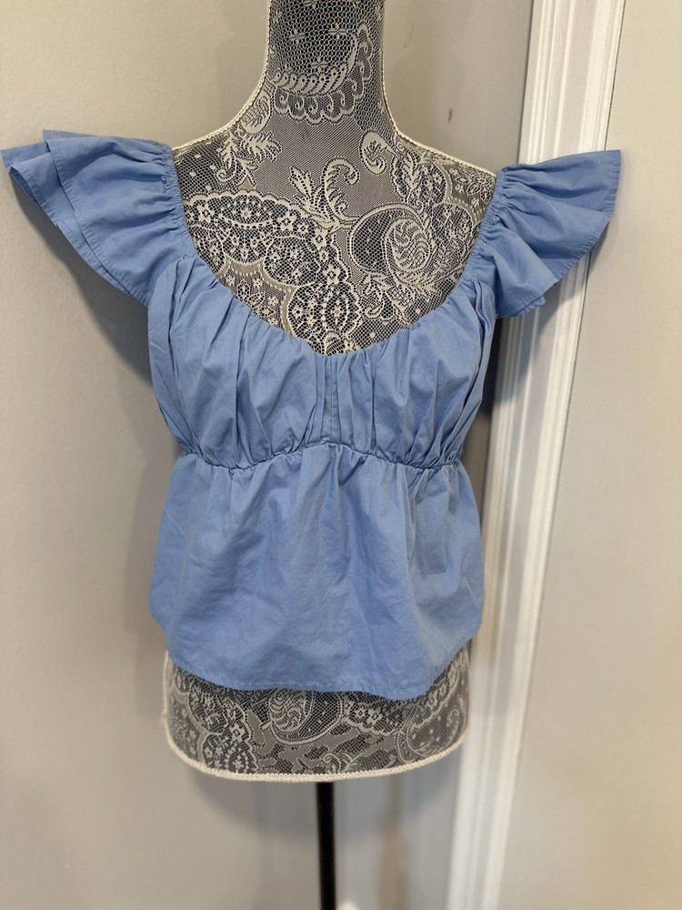 NWOT Abercrombie & Fitch Flutter Sleeves Poplin Smocked Babydoll Mall Brand Top