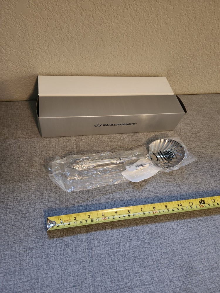 NEW IN BOX Grande Baroque by Wallace Sterling Berry Spoon LOT1