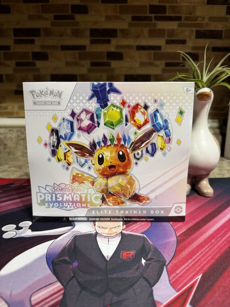 Pokemon TCG Prismatic Evolutions Elite Trainer Box