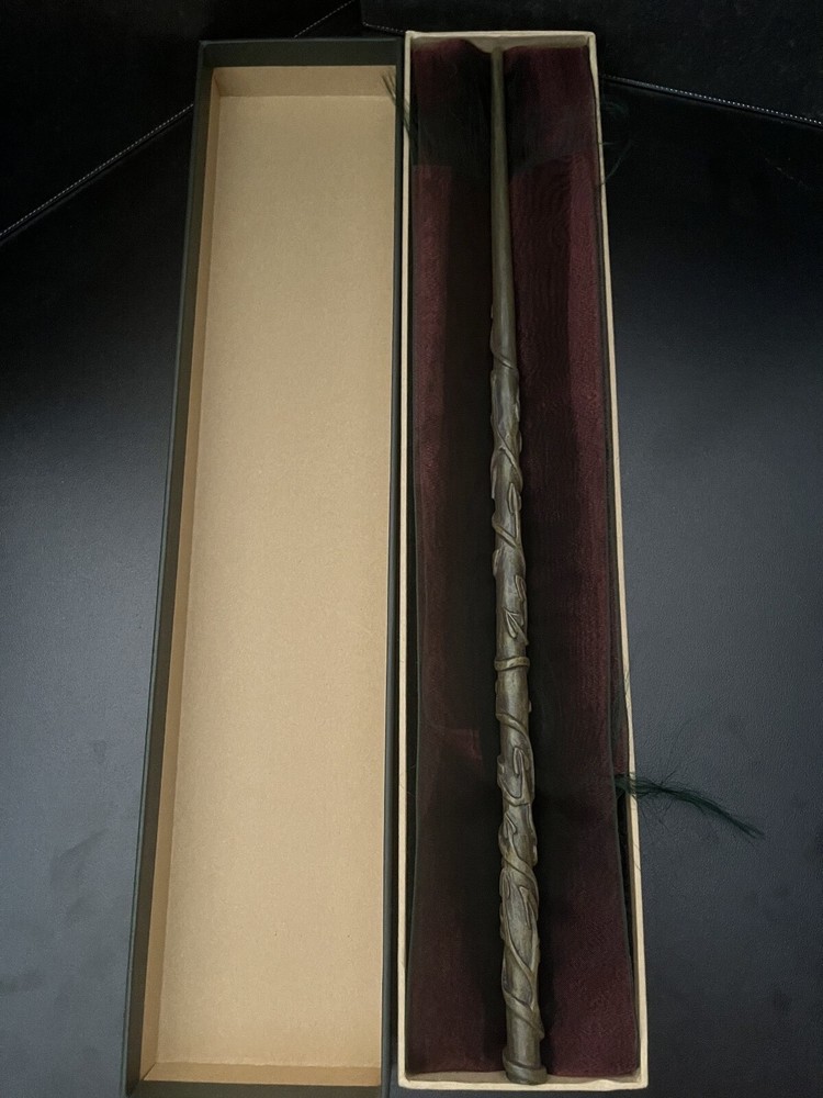 Rare Noble Collection Harry Potter Hermione Granger Wand S04 Olivander Original