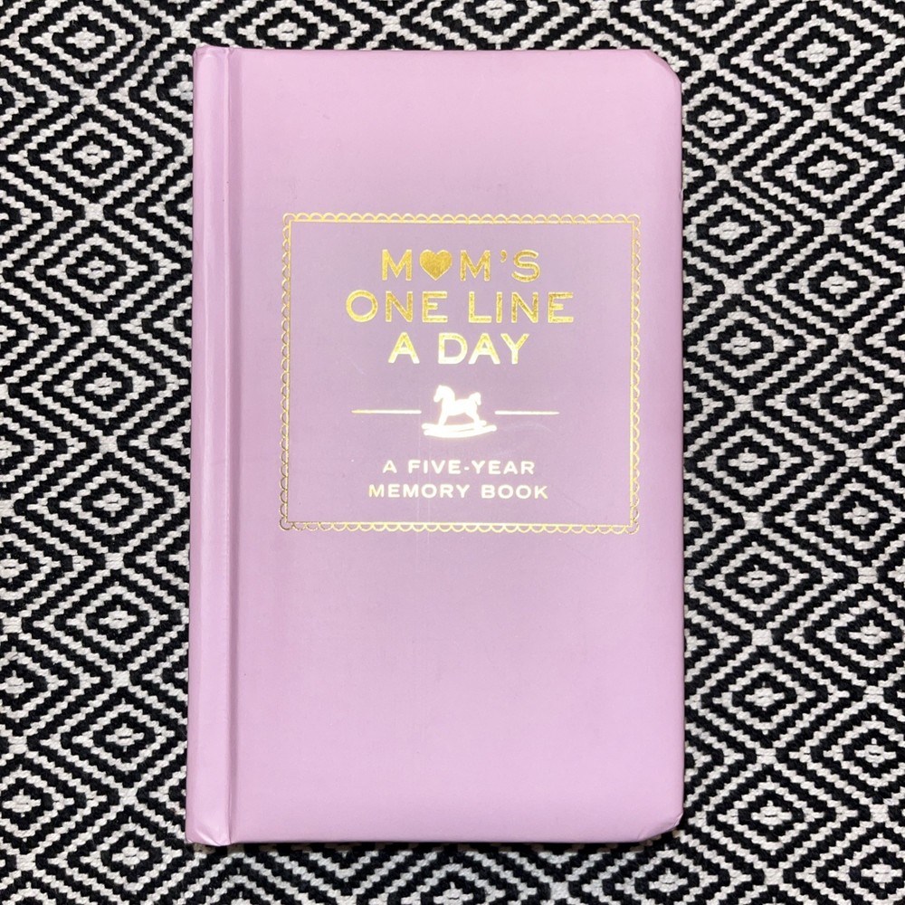 5-Year Memory Journal for Moms – One Line a Day Diary by Chronicle Books