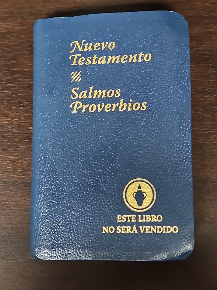 Nuevo Testamento Salmos Proverbios Pocket Gideons Bible (Blue/ Spanish Version)