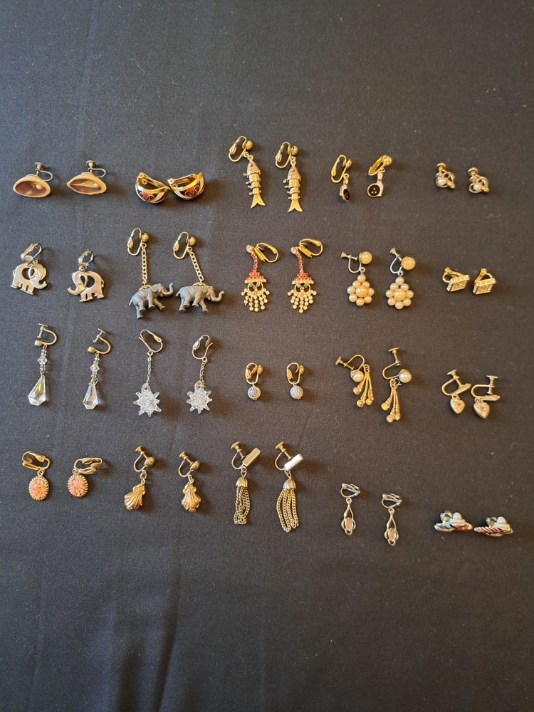 Vintage Lot of 20 Whimsical CLIP-ON and Screw Back Earrings Lot J16