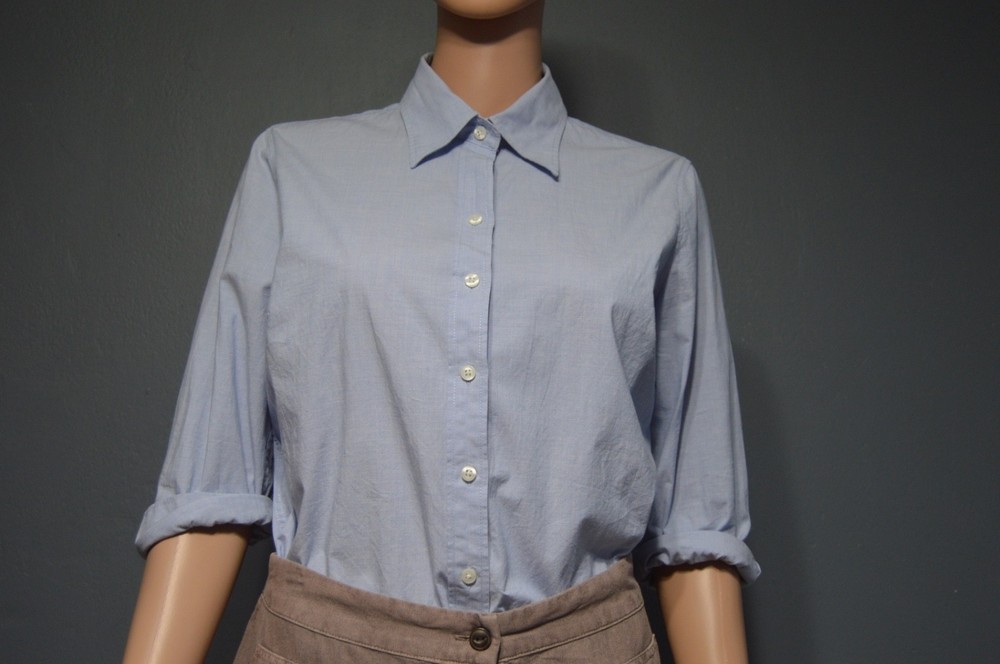 IZOD Women's Sz Medium Blue Long Sleeve Button Down Shirt