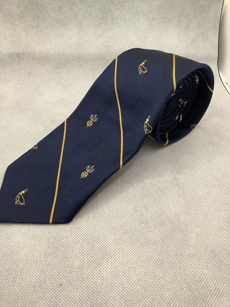 WM Chelsea Collection Men's Silk Tie Geometric Crests Blue Background NY NEW