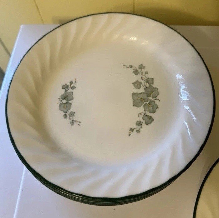 Vintage 1997 Corning Corelle Impressions Callaway 7 1/4” Salad Plate Green Ivy